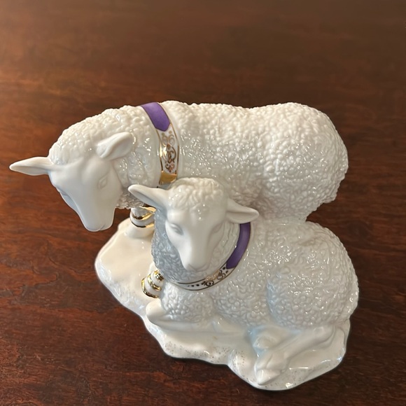 Lenox First Blessing sheep. - Picture 1 of 3